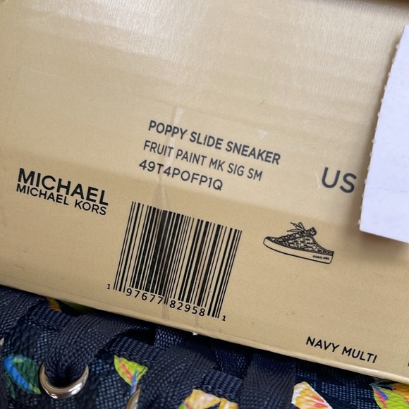 Michael Kors POPPY SLIDE SNEAKERS 
FRUIT PAINT MK SIG SM
49T4POFP1Q Platforms - Picture 16 of 16